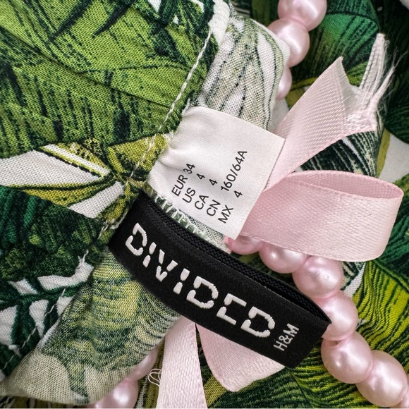 Divided shorts leafs tropical white black green lightweight summer design cute - Picture 5 of 5